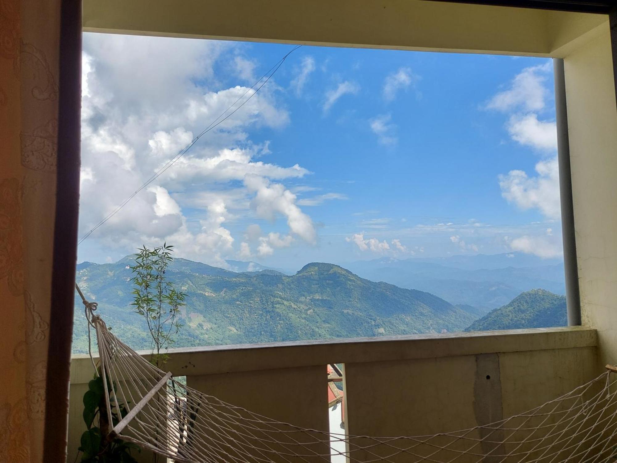 Giftland Homestay Āīzawl Dış mekan fotoğraf
